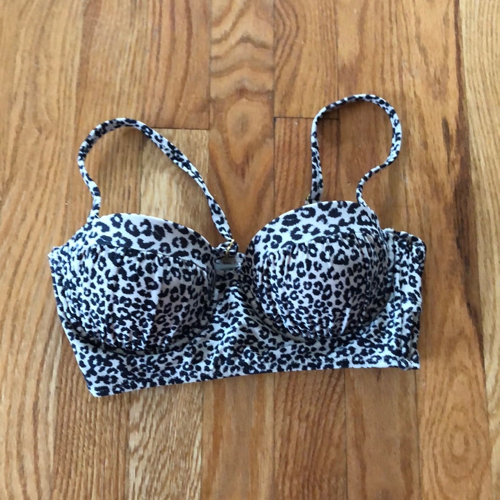 Leopard bathing suit top